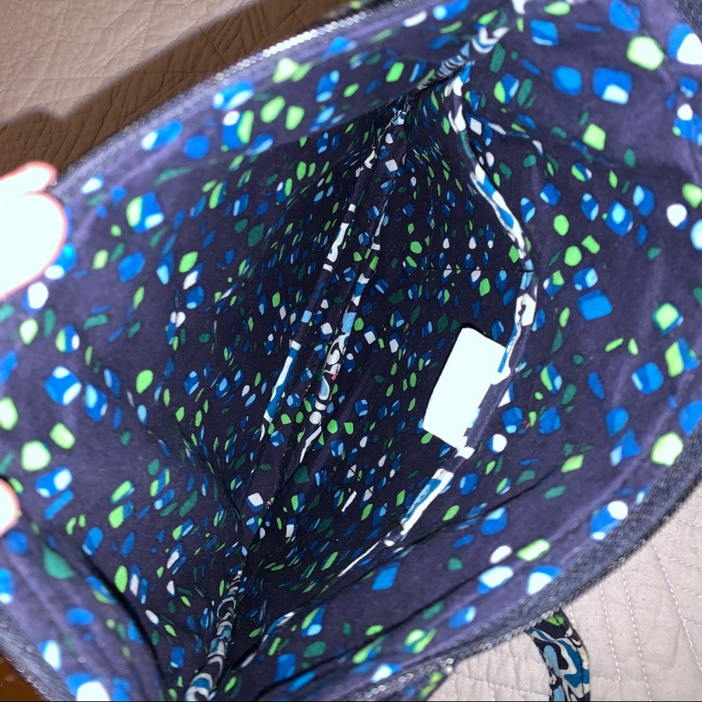 Vera Bradley Hipster - Picture 4 of 4